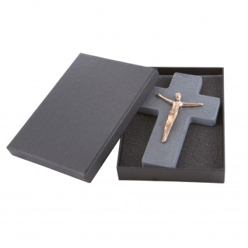 Schieferkreuz mit Korpus