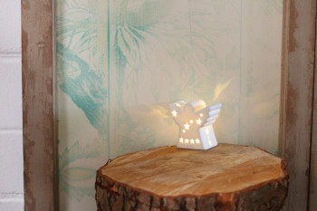 LED-Licht - Engel aus Porzellan