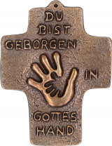 Kommunionkreuz aus Bronze - Geborgen in Gottes Hand